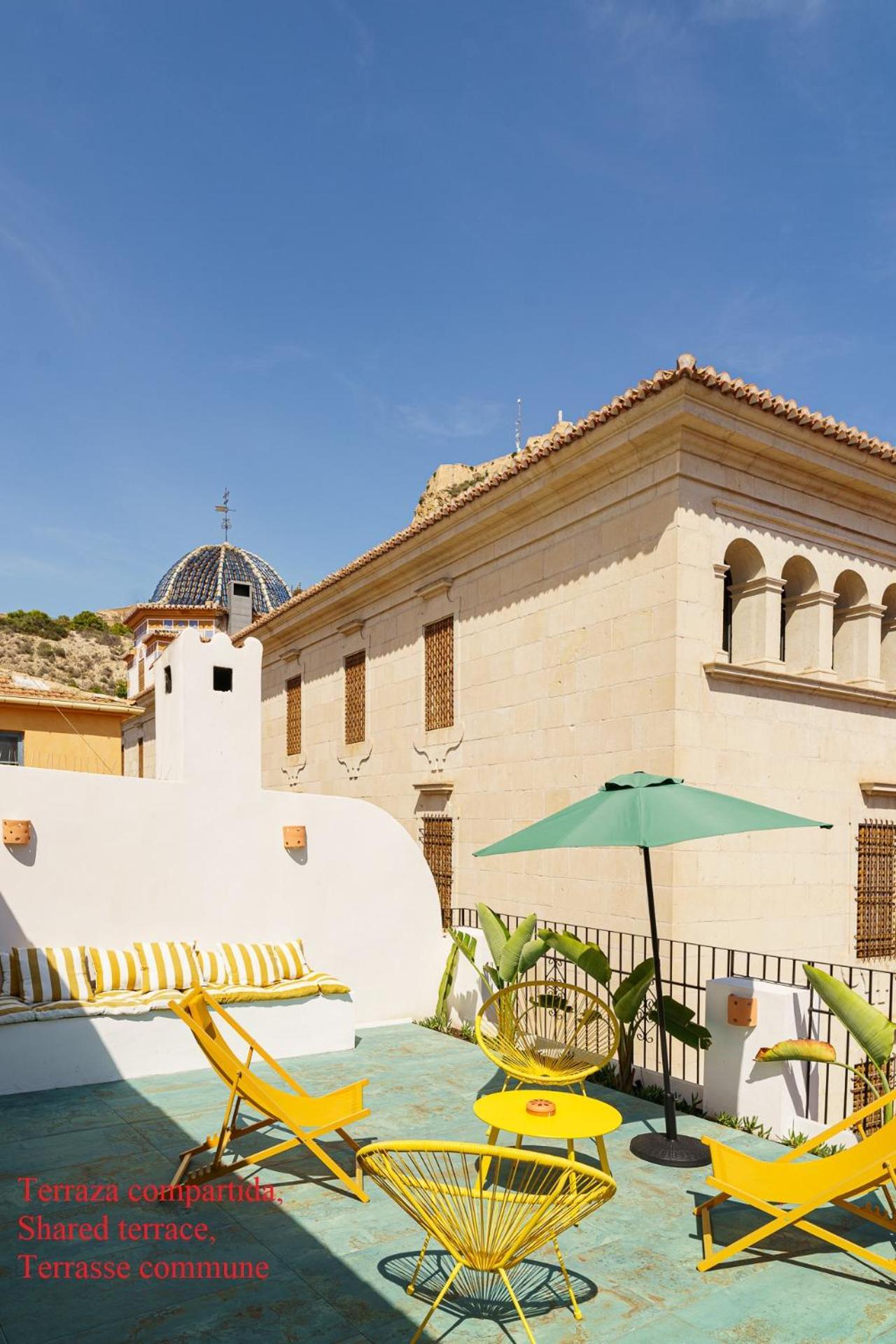 Luxurious Studio In Historic Center Of Alicante Exterior photo